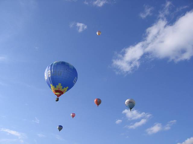 Wilhelmsburg - Ballontaufe 16-05-09